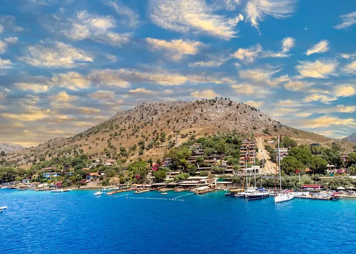 Luce Bozburun * Eskiomerler