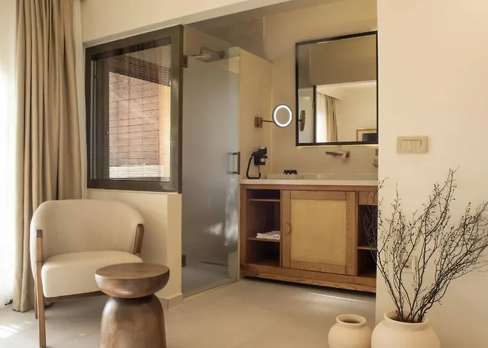 Luce Bozburun * Eskiomerler